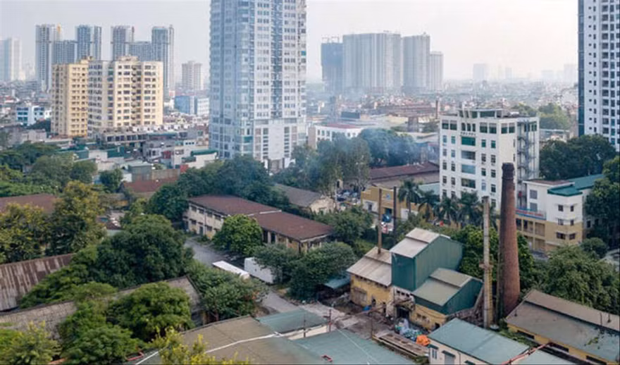 Nhiều nhà máy gây ô nhiễm trong danh mục cần di dời nhiều năm vẫn tồn tại giữa lòng Thủ đô