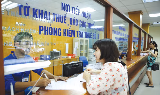 Dẹp loạn giấy phép con, đổi mới bộ máy hành chính, giảm lãi suất sẽ giúp doanh nghiệp Việt lớn mạnh. Ảnh: Như Ý.