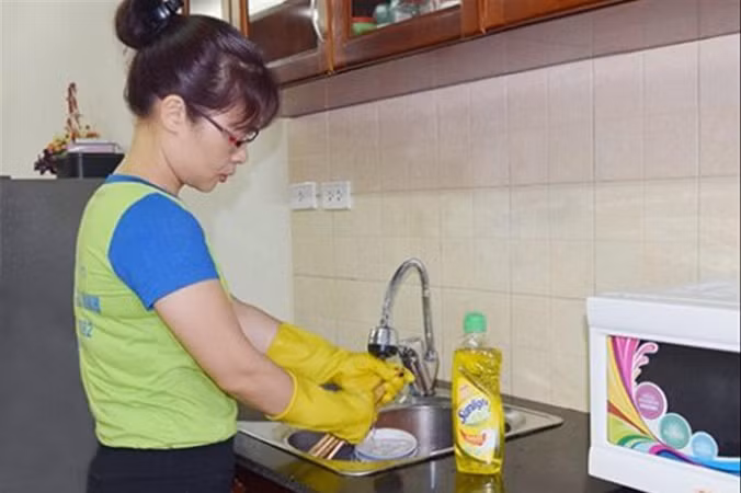 Nhiều gia đình ở Hà Nội đã bắt đầu tìm người giúp việc trong dịp Tết 2018. Ảnh: IT