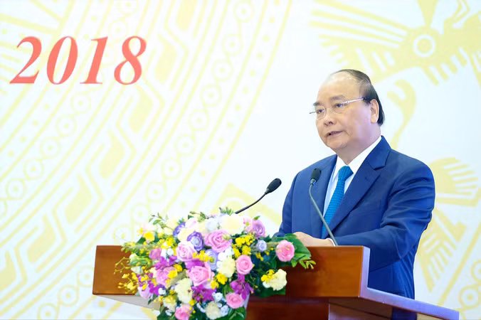 Thủ tướng Nguyễn Xuân Phúc phát biểu kết luận Hội nghị trực tuyến Chính phủ với các địa phương. Ảnh: H.N