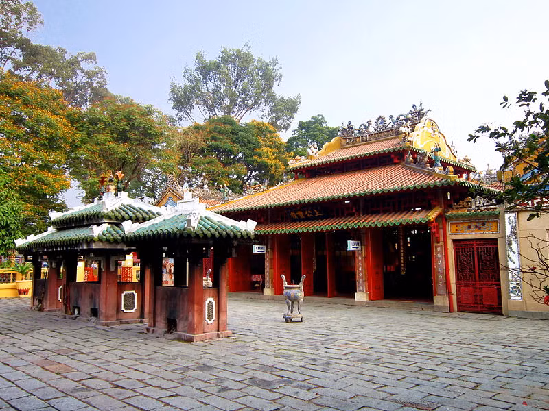 Đền thờ Tả quân
