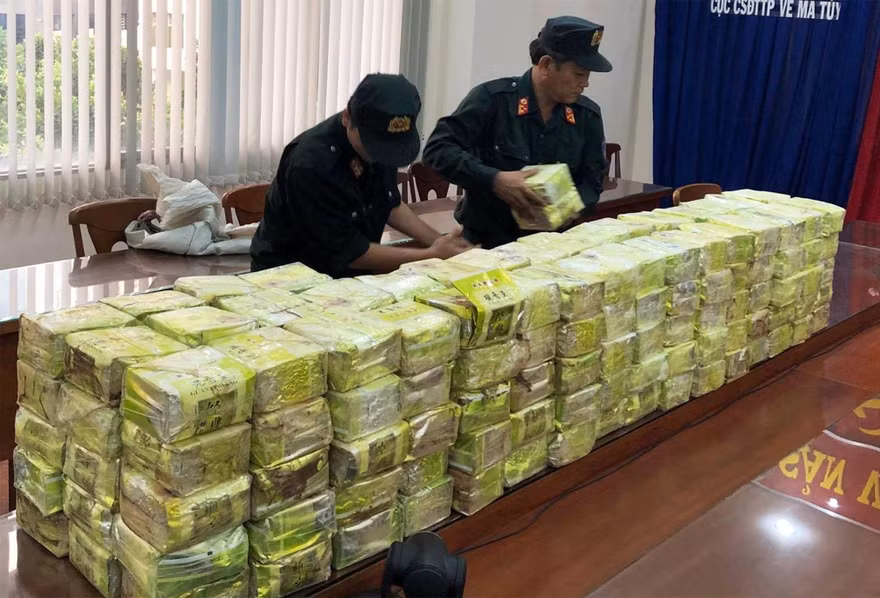 Lực lượng công an thu giữ số lượng lớn ma túy trong một đường dây bị triệt phá mới đây