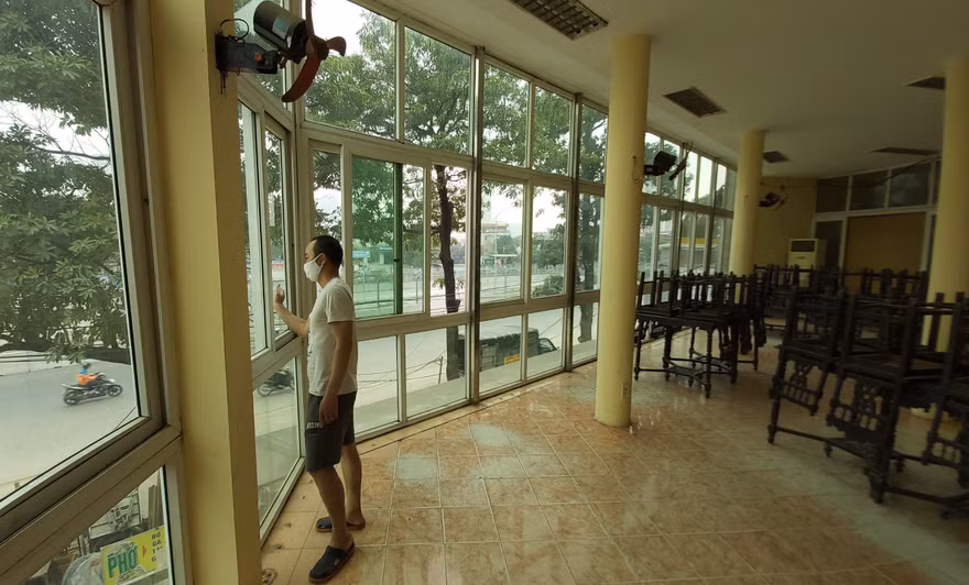 Nhiều hộ kinh doanh đang ngày đêm ngóng chờ giải đua F1 được tổ chức