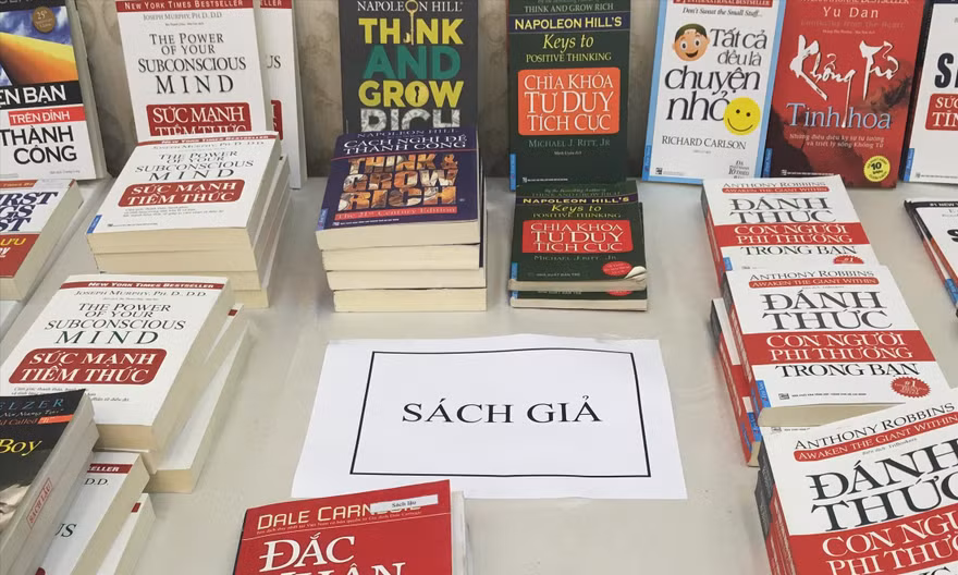Sách giả tràn lan trên thị trường 