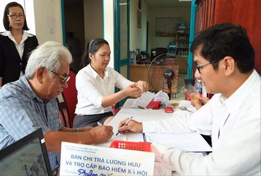 Nhiều người về hưu trước năm 1995 đang hưởng mức lương hưu thấp hơn 2,5 triệu đồng/người/tháng