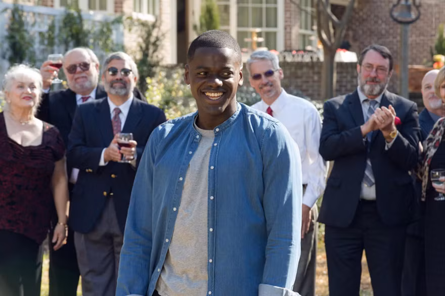 Một kiểu nô lệ kinh dị chỉ có trong phim ảnh (Diễn viên Daniel Kaluuya vào vai chính)