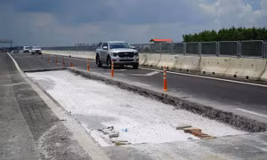 Truy trách nhiệm vụ ô tô sụp hố trên cao tốc ở Đồng Nai
