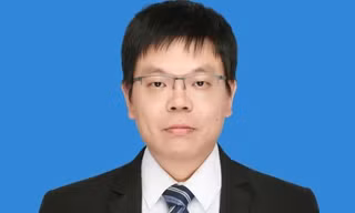 Nhà toán học Trung Quốc trở về quê hương làm giáo sư sau nhiều thành tựu quốc tế