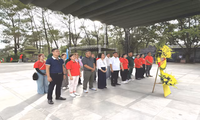 ROX Group thực hiện hành trình tri ân tại các nghĩa trang liệt sỹ ở miền Trung