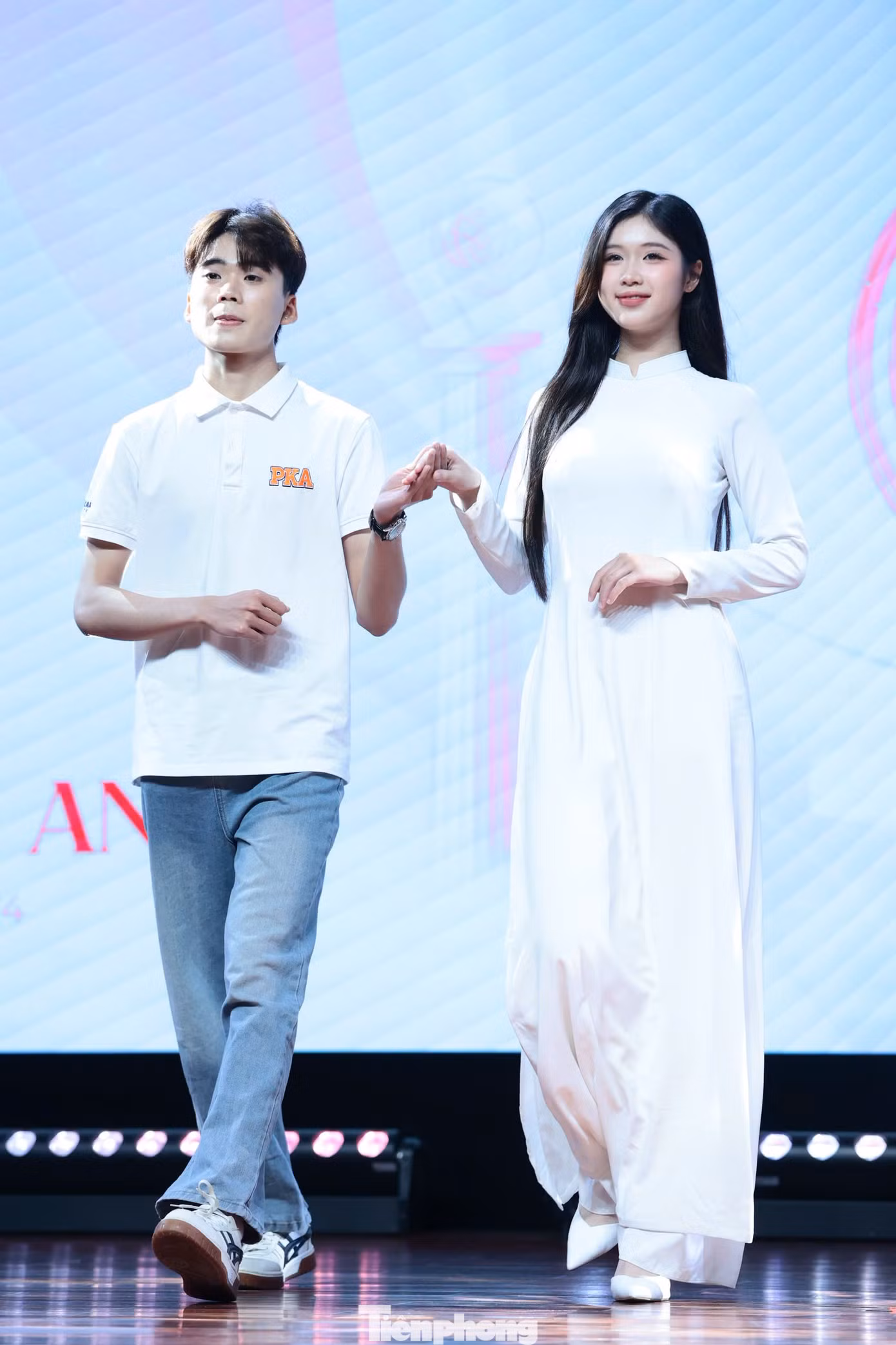 tp-catwalk20.jpg