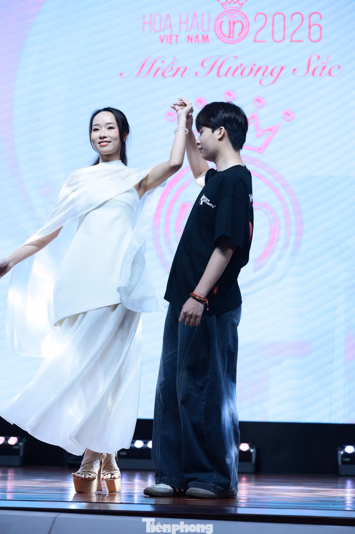 tp-catwalk70.jpg