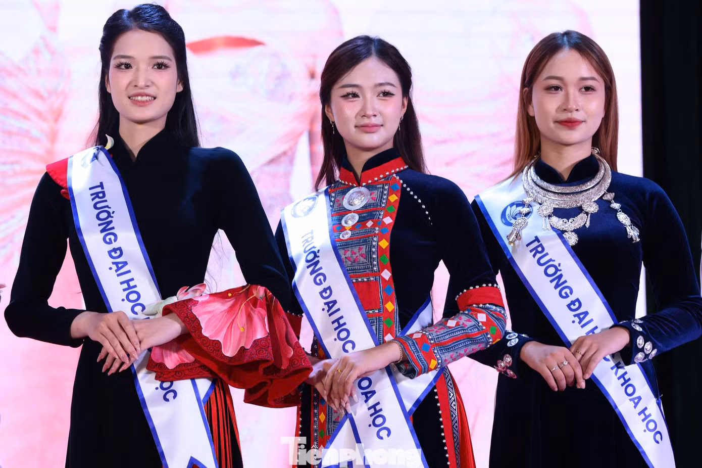 tp-tncatwalk16.jpg