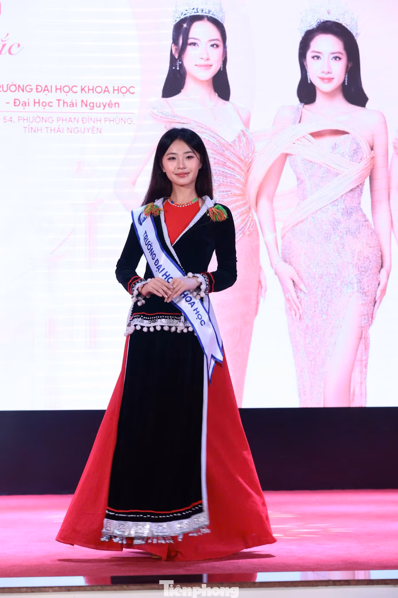 tp-tncatwalk33.jpg