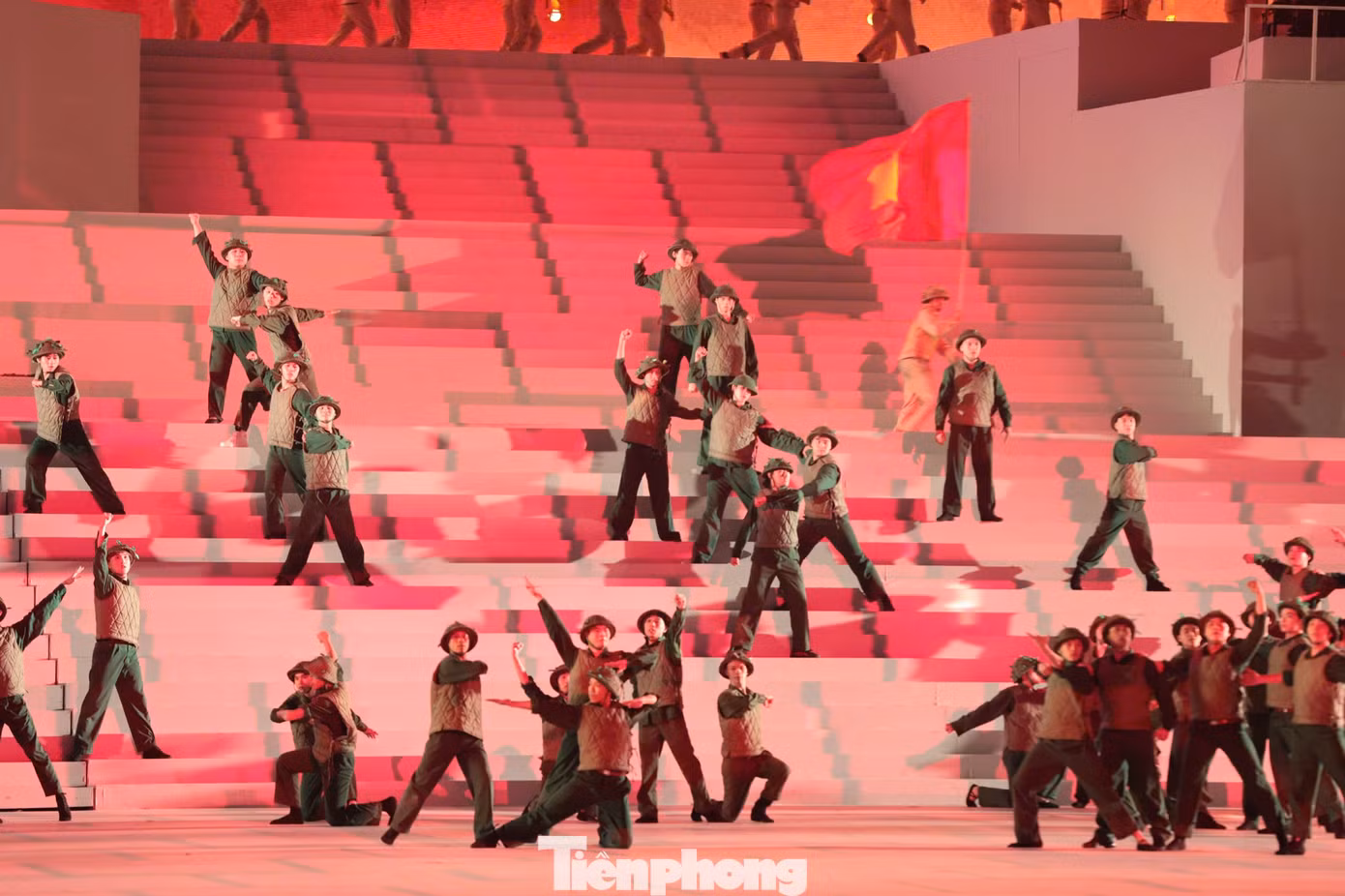 tp-showchinh60.jpg
