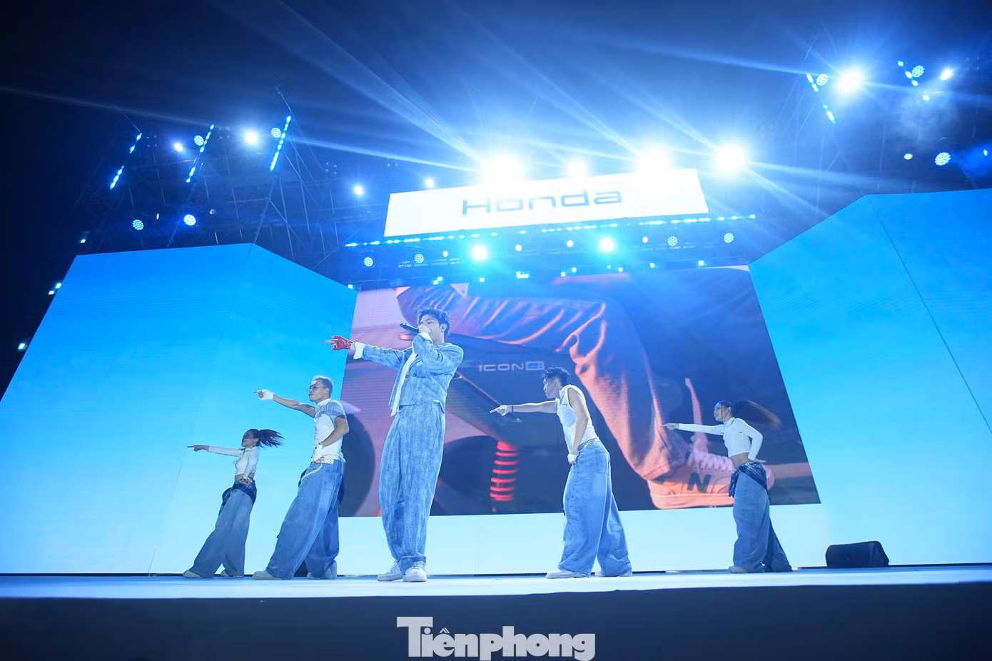 tp-dongnguoiqt77.jpg