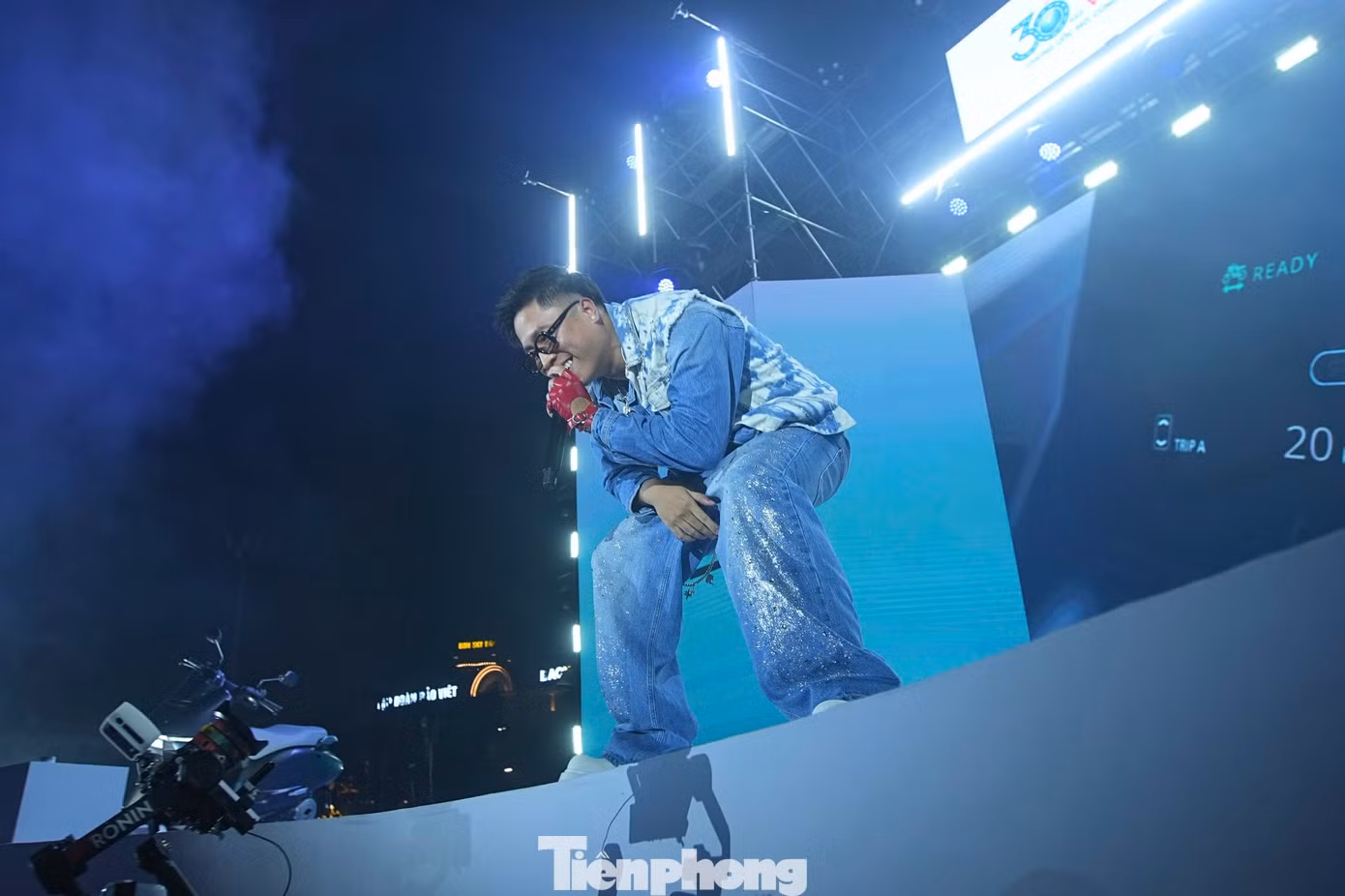 tp-dongnguoiqt104.jpg