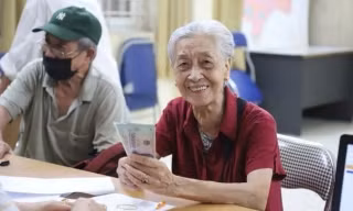Lương hưu tăng ra sao 10 năm qua? 