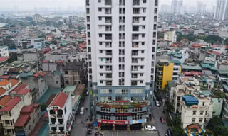Ngân hàng rao bán bất động sản để siết nợ hàng trăm tỷ