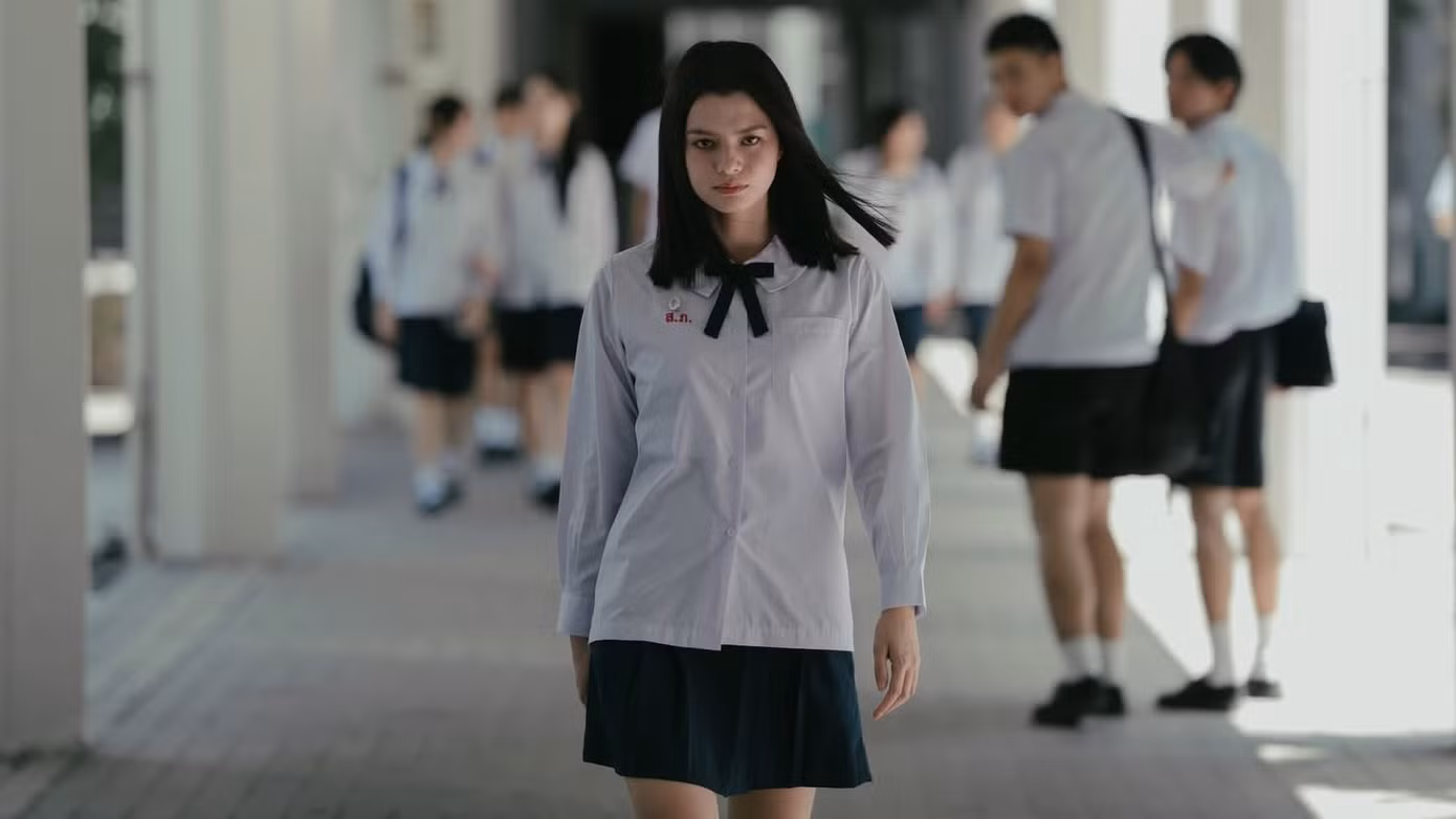 girl-from-nowhere-8.jpg