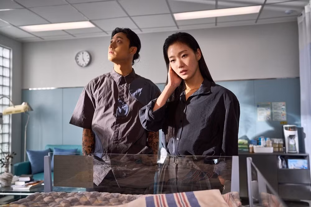 exhuma-1.jpg