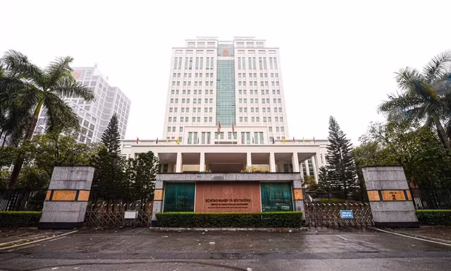 Bộ Nông nghiệp và Môi trường đề nghị giữ nguyên Cục, Vụ, giảm mạnh cấp phòng