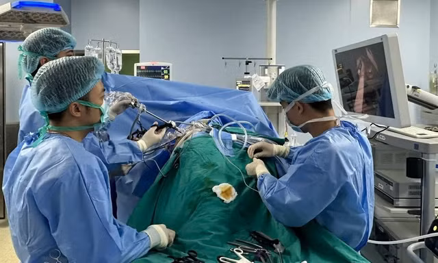 Bệnh nhân đầu tiên tại Việt Nam được ghép thận tự thân