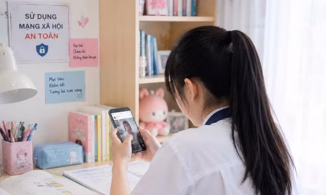 Xuất hiện hình thức thao túng tâm lý trẻ em cực kỳ nguy hiểm trên mạng