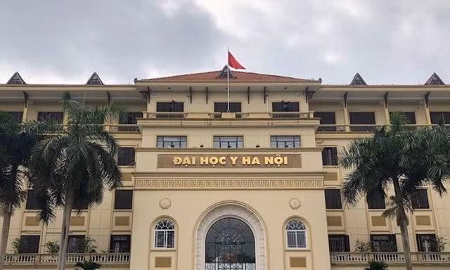 Gần 280 học sinh được tuyển thẳng vào Đại học Y Hà Nội