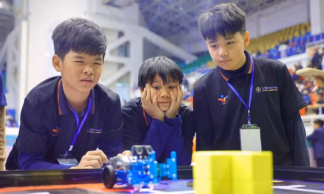Dạy học STEM: Thách thức khi thầy ngại đổi mới, trò 'né' các môn Khoa học tự nhiên