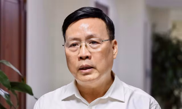 Chuyên gia dự đoán điểm chuẩn đại học: Ngành ‘hot’ sẽ giảm 1 - 3 điểm