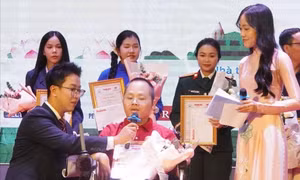 Những câu chuyện truyền cảm hứng từ mảnh đời kém may mắn