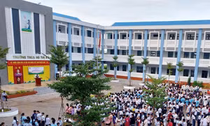 Nhiều sai sót trong kỷ luật hiệu trưởng trường cấp 2 ở Cà Mau