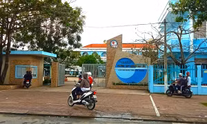 Thầy giáo được minh oan sau 9 năm: Rà lại kết luận kiểm tra sau phản ứng của 8 nguyên lãnh đạo sở