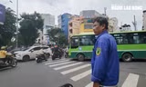 Cháy nhà kèm tiếng nổ và la hét, giao thông khu vực trung tâm TP HCM rối loạn 