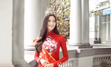 Thùy Dung làm 'vedette' tại sàn diễn vương quốc Anh
