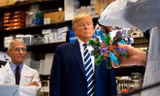 Nhiều hãng dược đang nỗ lực phát triển vắc-xin ngừa Covid-19. (Ảnh: Reuters)
