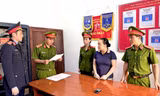 Bắt nữ kế toán mua bán hoá đơn hơn 40 tỉ đồng