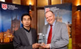 GS Dương Quang Trung được trường Đại học Queen’s, Anh vinh danh vì nghiên cứu đổi mới sáng tạo năm 2018.