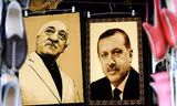 Tổng thống Thổ Nhĩ Kỳ Erdogan và giáo sĩ Gulen từng một thời là đồng minh chính trị. Ảnh: AFP
