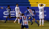 Real (áo trắng) thất thần khi nhận bàn thua trước Alcoyano
