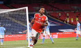 Aubameyang ghi cả 2 bàn thắng đưa Arsenal vào chung kết FA Cup