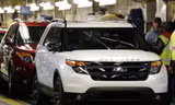 Hơn 2 triệu xe Ford Explorer bị lỗi kính chắn gió phải triệu hồi