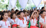 Trẻ em hưởng lợi từ Chương trình Sữa học đường. Ảnh minh họa