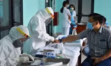 Ứng phó dịch COVID-19: Dồn lực xét nghiệm cho Hà Nội