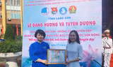 Tôn vinh những thanh niên tiêu biểu. Ảnh: Duy Chiến 