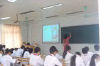 Nhiều ý kiến cho rằng, nghề giáo viên ngày càng áp lực. Ảnh minh họa: Q.Anh