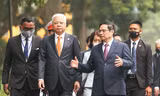 Thủ tướng Phạm Minh Chính đón Thủ tướng Malaysia Dato’ Sri Ismail Sabri Yaacob. (Ảnh: Đoàn Bắc)
