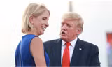 Cựu Tổng thống Mỹ Donald Trump và ứng viên Mary Miller được ông đề cử