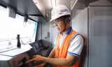 Quy trình vận hành nghiêm ngặt bên trong ‘đầu não’ metro số 1 trước giờ lăn bánh