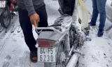 Xe mô tô đang chạy bất ngờ bốc cháy